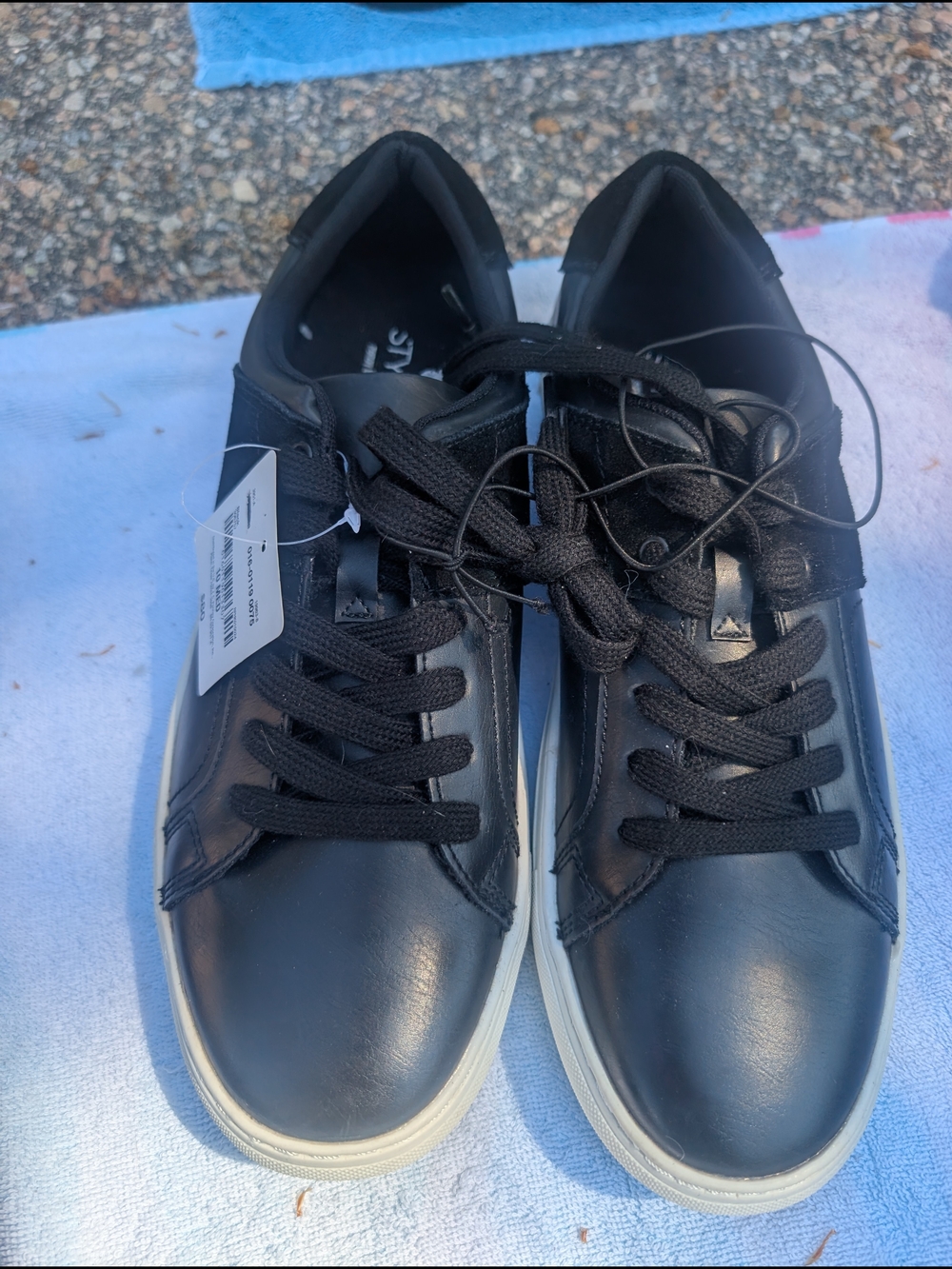 Brand New! Men's Black Low-Top Leather Sneakers - Casual Lace-Up - Size 10
